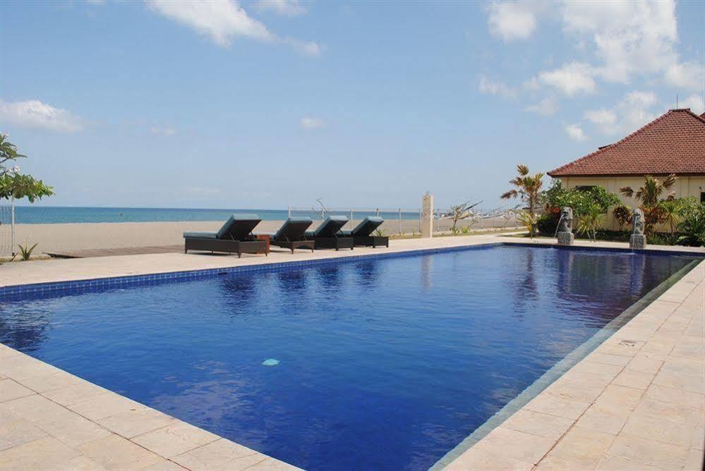 Lombok Beach Villa Mangsit Buitenkant foto