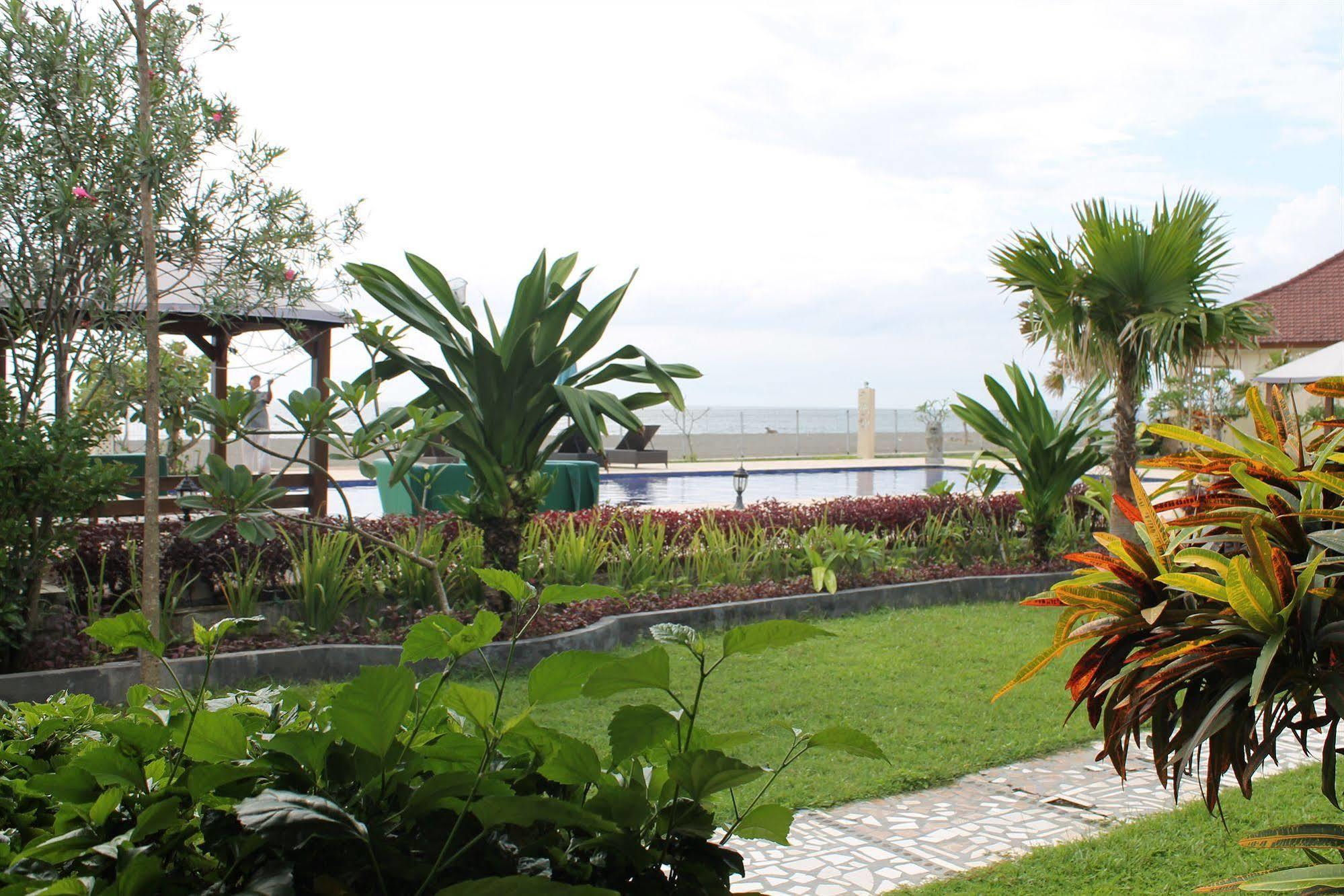 Lombok Beach Villa Mangsit Buitenkant foto