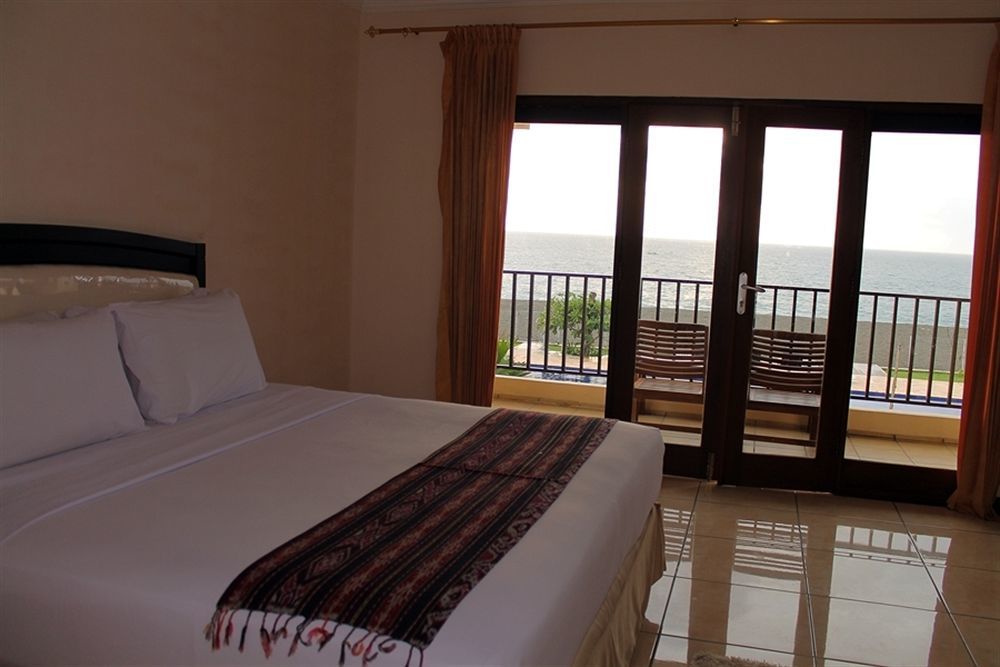 Lombok Beach Villa Mangsit Buitenkant foto