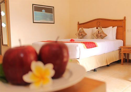 Lombok Beach Villa Mangsit Buitenkant foto
