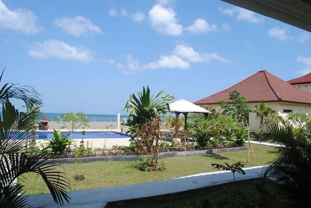 Lombok Beach Villa Mangsit Buitenkant foto